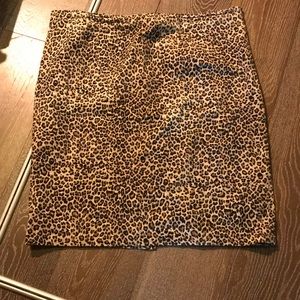 Textured leopard print pencil skirt